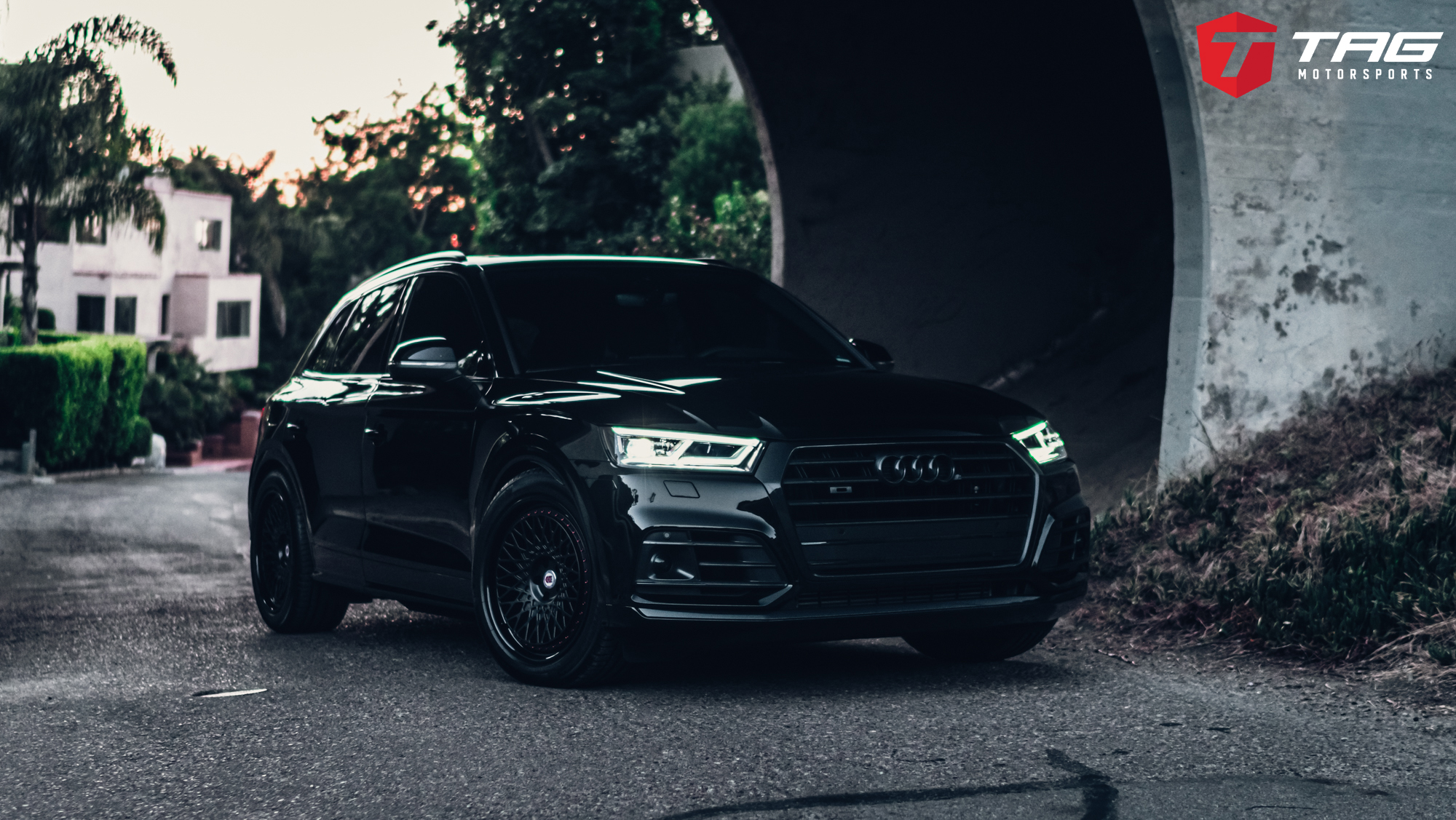 2019 AUDI SQ5 ON HRE VINTAGE 501 + CETE LOWERING MODULE + TAG Motorsports